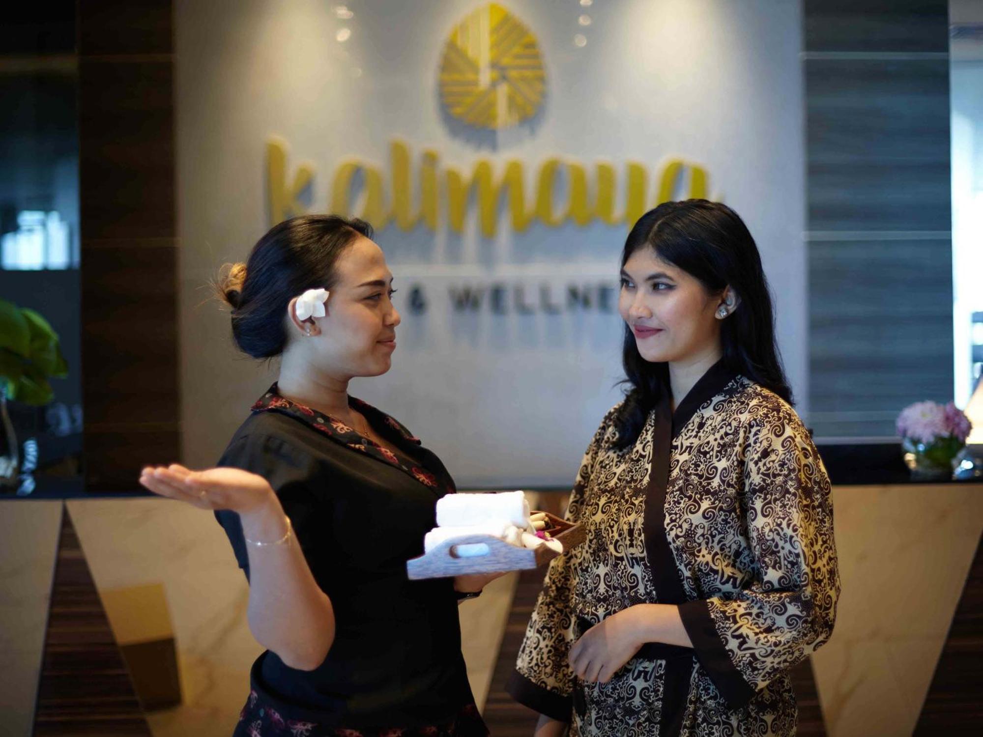 Platinum Hotel & Convention Hall Balikpapan Exterior foto